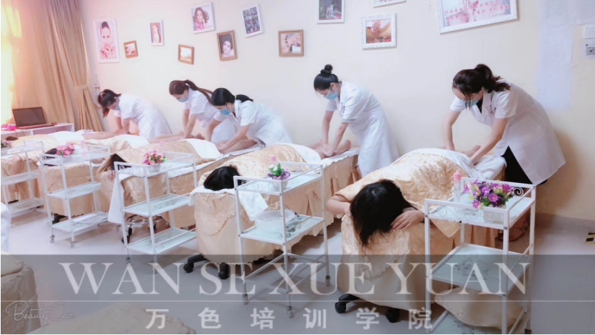 深圳萬(wàn)色化妝美容美甲紋繡培訓(xùn)中心相冊(cè)