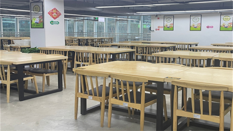 考翼教育-食堂環(huán)境